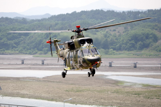 방위사업청은 노후헬기 UH-1H와 500MD를 대체하는 한국형기동헬기(수리온·KUH)의 개발을 완료했다. 사진은 한국형기동헬기 수리온의 모습.(사진=방위사업청)　