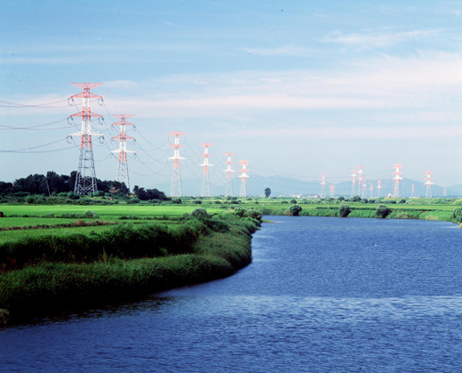 당진-서산간 765KV 송전선로 전경(사진=한국전력공사)　