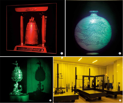 1 홀로그래피 기술로 재현한 국보 제29호인 ‘성덕대왕 신종’. 2 원색 그대로 홀로그래피 기술로 재현한 ‘분청사기조화쌍어문편병’. 3 문화재 홀로그램으로 표현한 국보 제287호 ‘백제금동대향로’. 4 문화재 홀로그램을 가능케해 주는 한교아이씨에서 개발한 광학계.