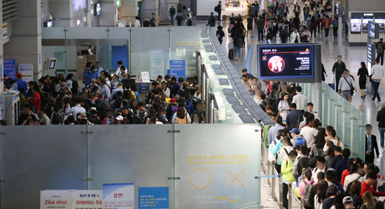 인천국제공항 출국장.<저작권자(c) 연합뉴스, 무단 전재-재배포 금지>