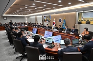 21일 서울 용산구 대통령실 청사에서 ‘제8회 국무회의’가 진행되고 있다.