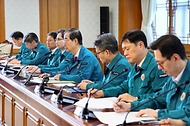 한덕수 국무총리가 16일 서울 종로구 정부서울청사에서 열린 중앙재난안전대책본부 회의에서 발언하고 있다.