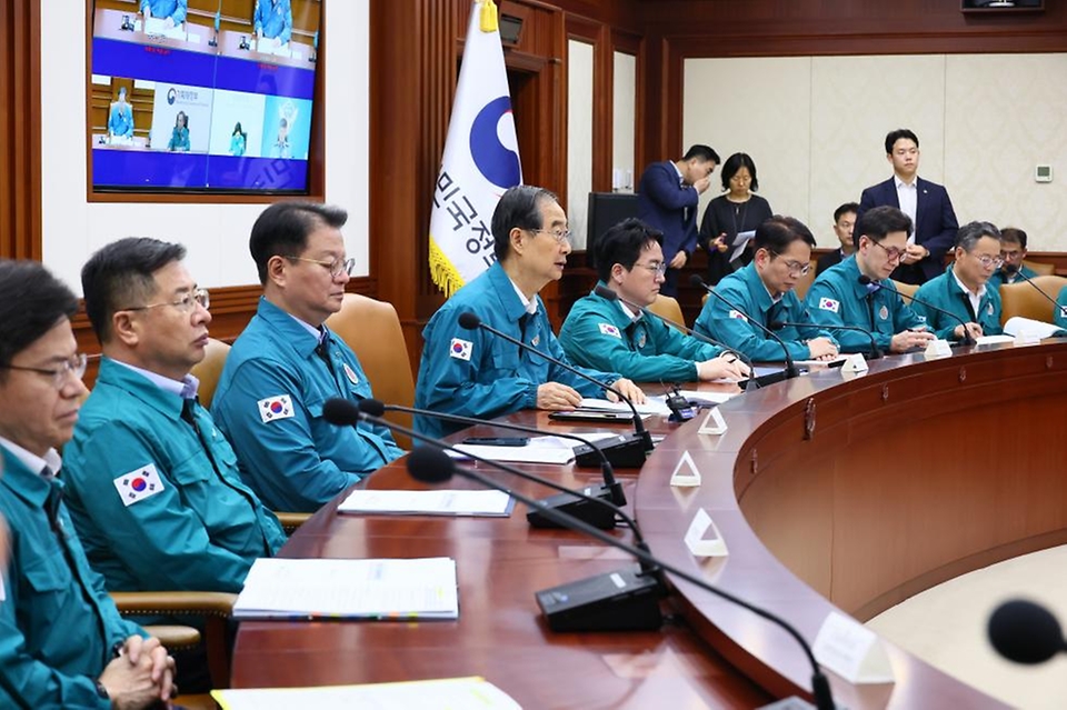 한덕수 국무총리가 30일 서울 종로구 정부서울청사에서 열린 국가테러대책위원회에서 발언하고 있다. 