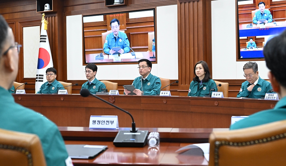 최상목 대통령 권한대행 부총리 겸 기획재정부 장관이 3월 7일 오전 서울 종로구 정부서울청사에서 열린 '제20차 국가테러대책위원회'를 주재, 모두발언을 하고 있다.