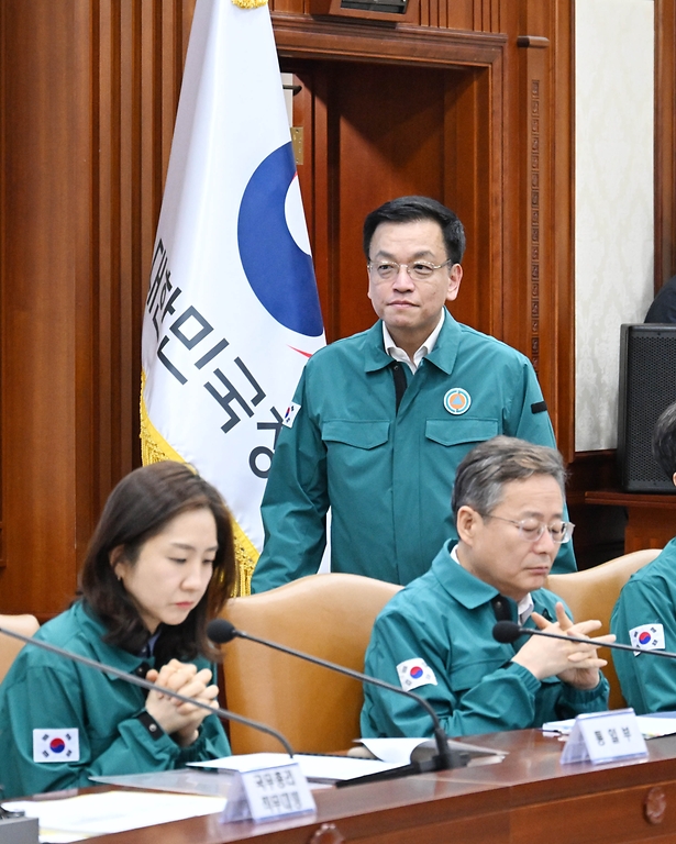 최상목 대통령 권한대행 부총리 겸 기획재정부 장관이 3월 7일 오전 서울 종로구 정부서울청사에서 열린 '제20차 국가테러대책위원회'를 주재, 모두발언을 하고 있다.