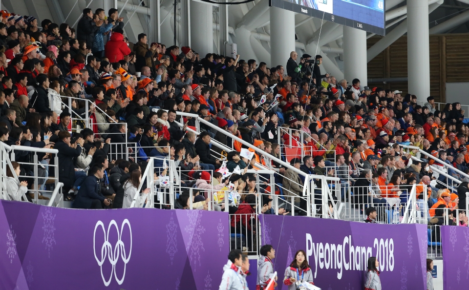 스피드스케이팅 남자 1,500m 메달 경기 응원