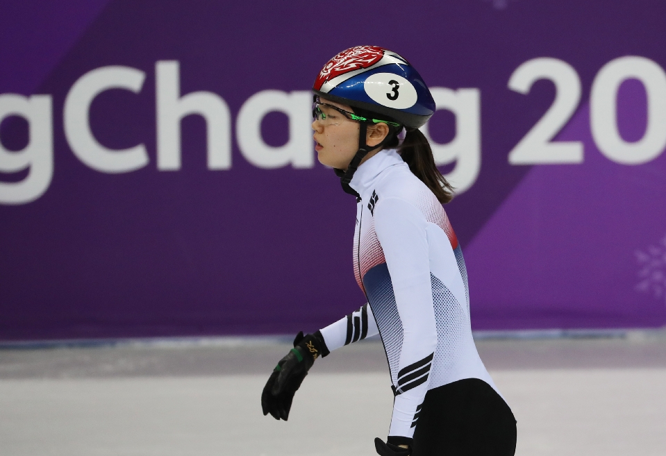 쇼트트랙 여자 1,000m 결승 경기, 한국의 최민정, 심석희 선수  출전