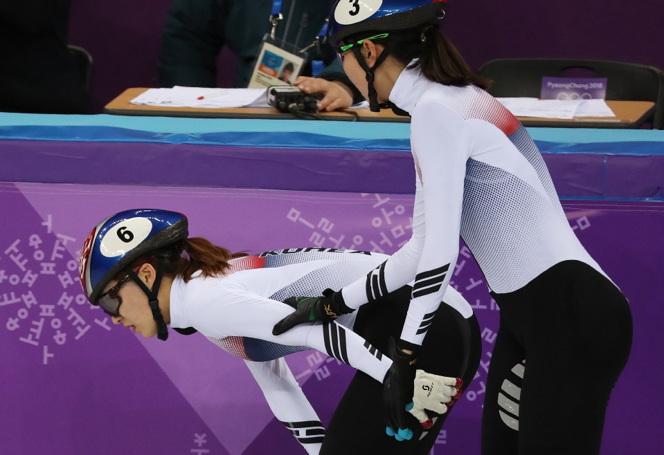 쇼트트랙 여자 1,000m 결승 경기, 한국의 최민정, 심석희 선수  출전