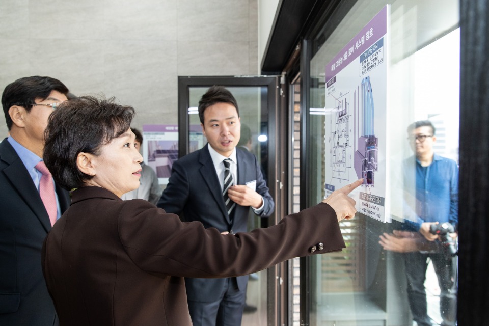 국토교통부(장관 김현미)는 냉난방비, 미세먼지 걱정 없는 