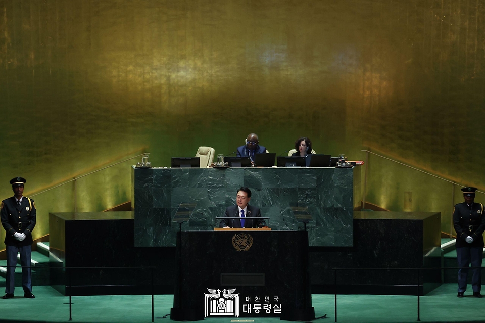 윤석열 대통령이 20일(현지시간) 미국 뉴욕 유엔본부에서 열린 ‘제78차 유엔총회’에서 발언하고 있다.