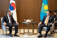 카자흐스탄 총리 접견 사진 1
