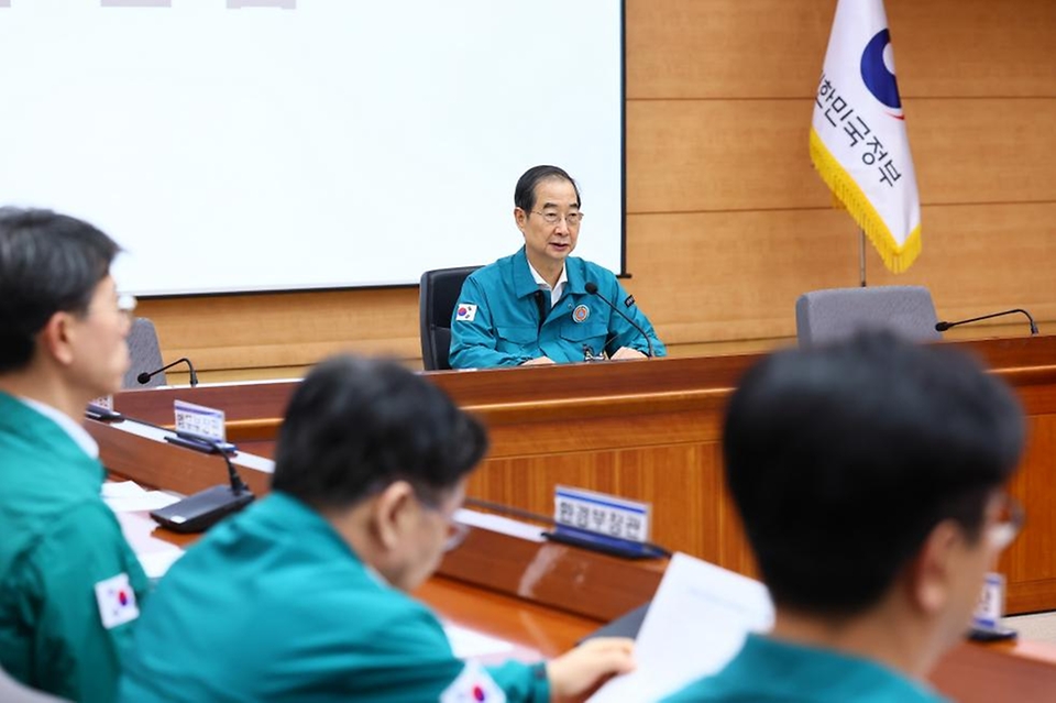 한덕수 국무총리가 6일 서울 종로구 정부서울청사 별관에서 열린 ‘2024년 을지연습 사후강평회의’를 주재하며 발언하고 있다.