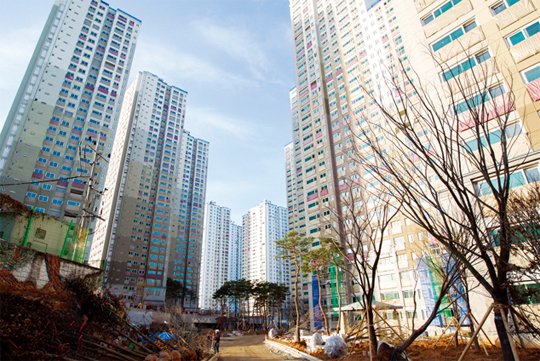 광주U대회조직위는 6월 23일 광주 서구 화정동 유니버시아드 선수촌 공개행사를 갖는다. 6월 말부터 운영되는 선수촌은 선수와 임원, 심판진 등 1만 3000여 명이 머문다.