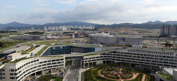 하늘에서 본 정부세종청사.(사진=저작권자 (c) 연합뉴스. 무단전재-재배포금지)