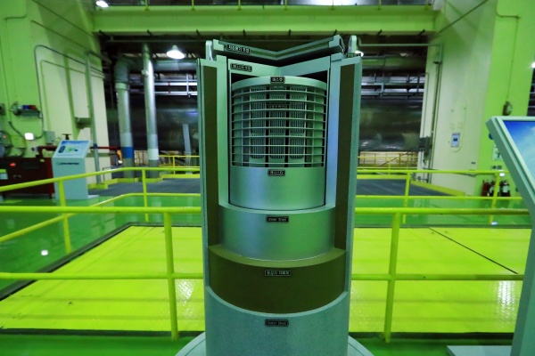 사용 후 핵연료 건식 저장 용기. 사용이 끝난 핵연료를 안전하고 효율적으로 보관할 수 있는 장치이다. 현재 개발 중.