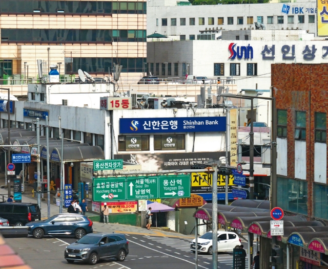 ▶한국 전자산업을 대표하는 곳인 용산 전자상가도 영화나 드라마에서 종종 만날 수 있다.