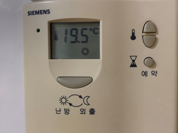 실내 온도가 19.5도로 적정하다.