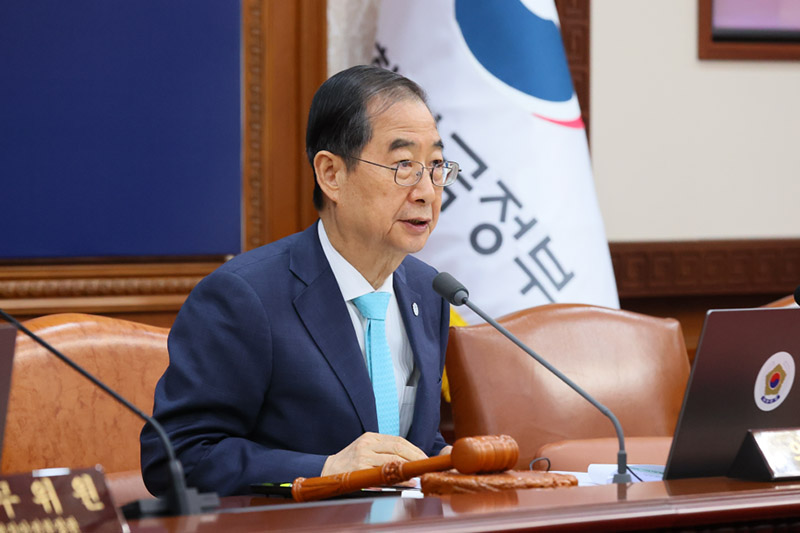 한덕수 국무총리가 11일 정부서울청사에서 열린 국무회의를 주재, 모두발언을 하고 있다. (사진=국무조정실)