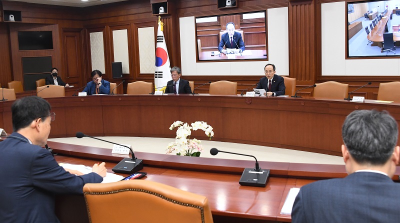 추경호 부총리 겸 기획재정부 장관이 19일 오후 서울 종로구 정부서울청사에서 열린 경제 규제혁신 TF회의를 주재, 모두발언을 하고 있다. (사진=기획재정부)