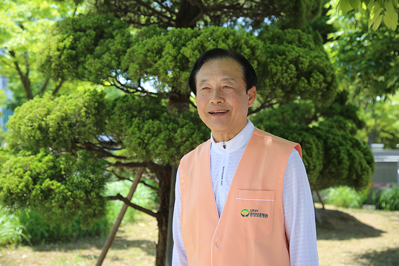 서울 중앙보훈병원 호스피스병동 자원봉사자 월남전 참전유공자 김화선 씨. (사진=나라사랑신문)