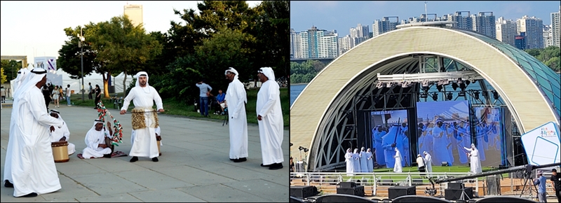 전날 연습을 하던 UAE 남성들이 무대에서 공연하고 있다.