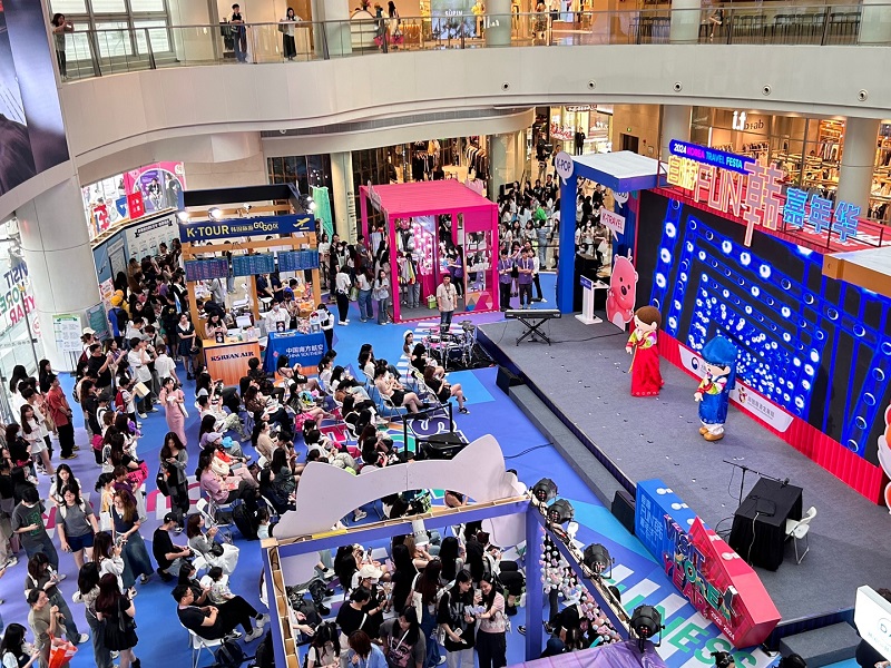 사진은 광저우 원링크(Onelink Walk) 쇼핑몰에서 중국 소비자를 대상으로 대규모 케이-관광 마케팅 행사를 개최하는 모습.2024.3.31.(ⓒ뉴스1, 무단 전재-재배포 금지)