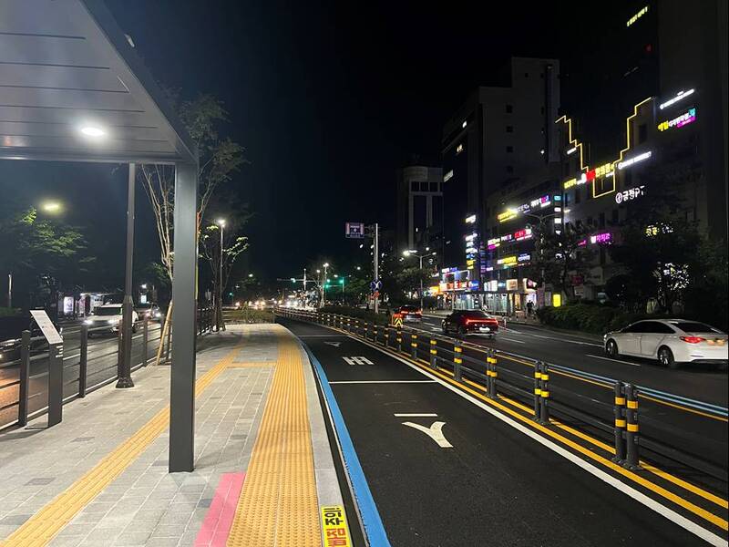 창원시 S-BRT 정류장 전경 (은아아파트 하행)