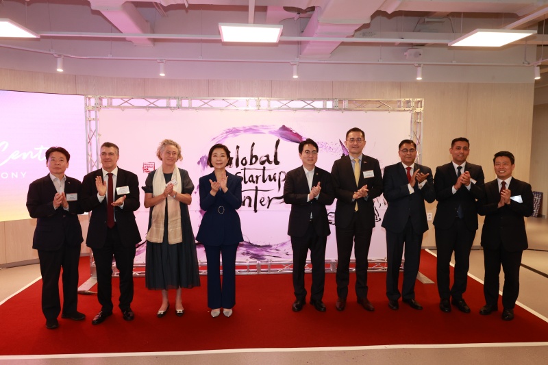 외국인 창업자의 국내 정착을 지원하는‘글로벌스타트업센터’가 서울 강남구 역삼동 팁스타운에 문을 열었다.(제공=중소기업벤처부)