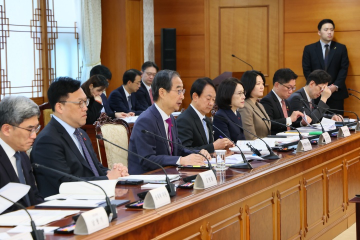 한덕수 대통령 권한대행 국무총리가 20일 서울 종로구 정부서울청사에서 열린 제7차 국가첨단전략산업위원회에서 모두발언을 하고 있다.(총리실 제공)(ⓒ뉴스1, 무단 전재-재배포 금지)