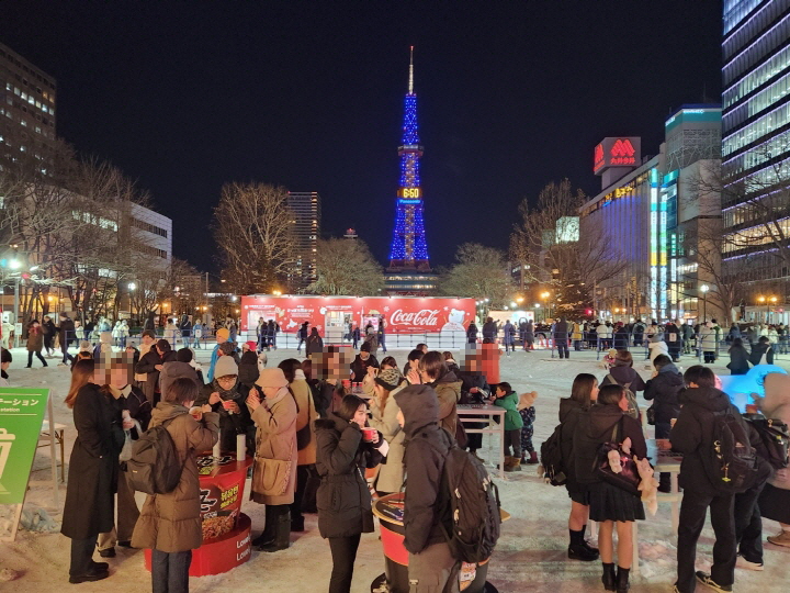 한국 봉지면은 쫄깃한 면발과 깊은 국물 맛, 차별화된 매운맛으로 일본인의 입맛을 사로잡고 있다.