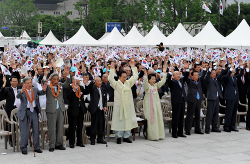 광화문 현판제막 및 제65주년 광복절 경축식