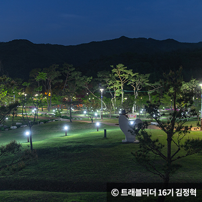 공원 야경 ⓒ 트래블리더 16기 김정혁